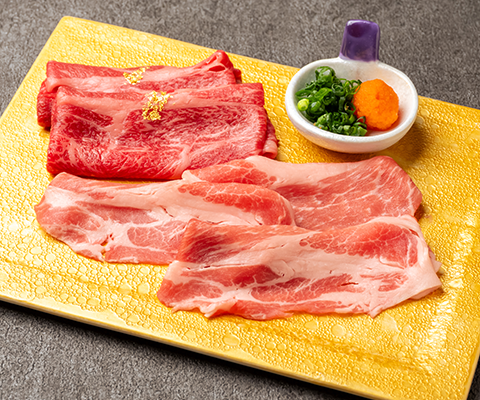 ラグジュアリーな店内